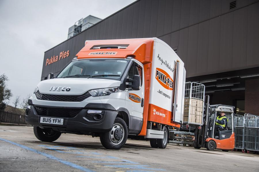  Iveco Daily 35 Chassis Cab 2014 года  (UK) (фото 2 из 3)